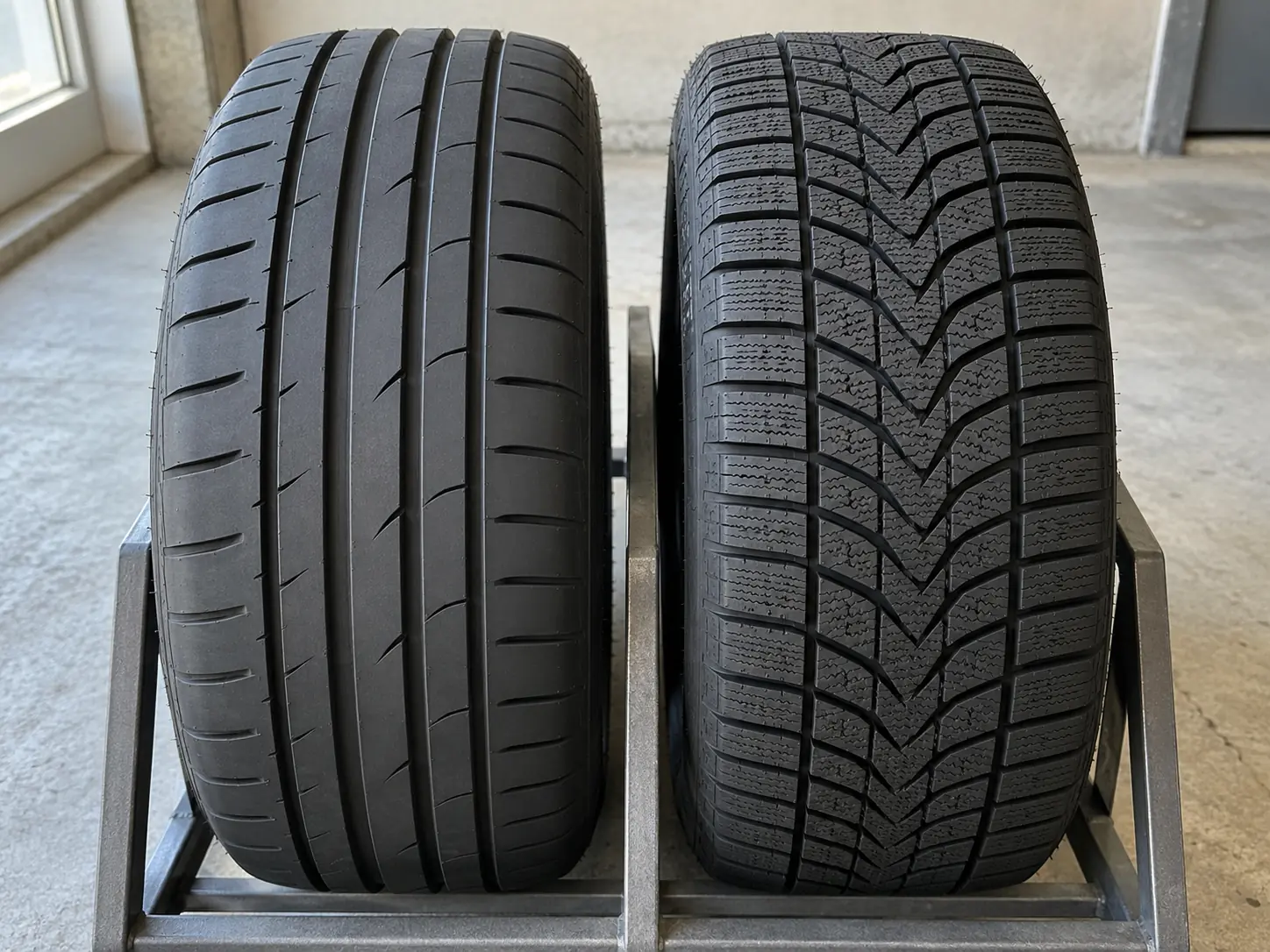 Summer tyre tread pattern next to a winter tyre tread pattern
